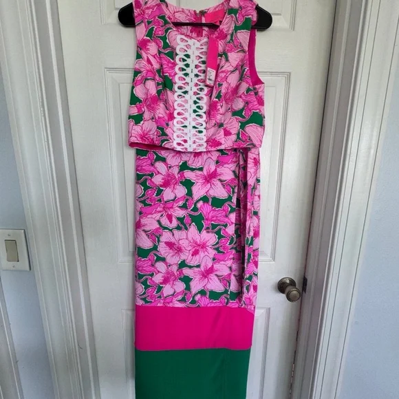 Lilly Pulitzer NWT Leif Maxi Set in
Hibiss Kiss Print Size 8 - Picture 6 of 13